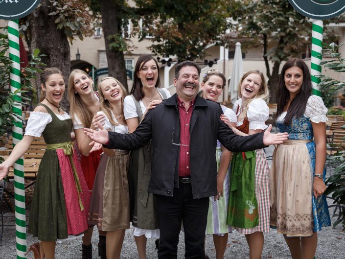JGA Fotograf, JGA Salzburg, Junggesellinnenabschied Salzburg Dirndlkleid, Sternbräu, Christian Streili Photography